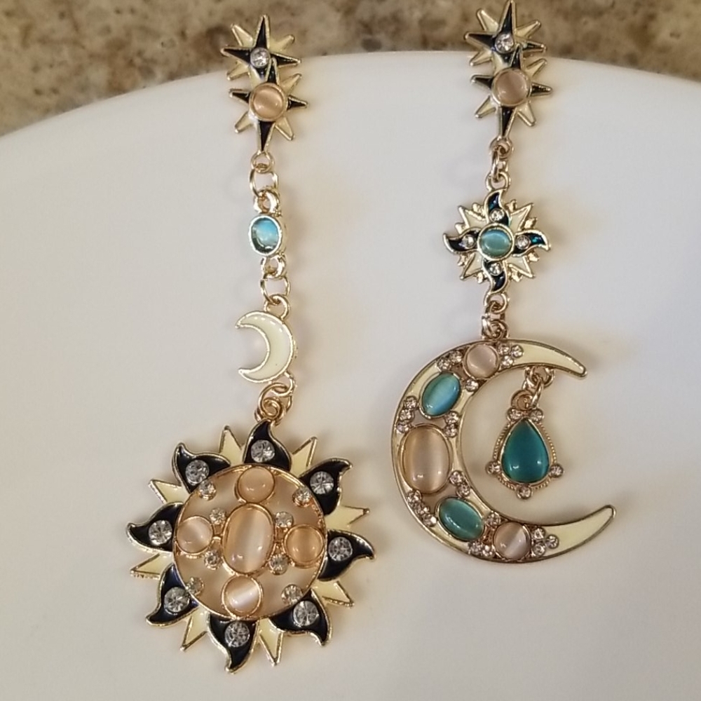 LAST PAIR Sun and Moon drop earrings - Picture 4 of 5